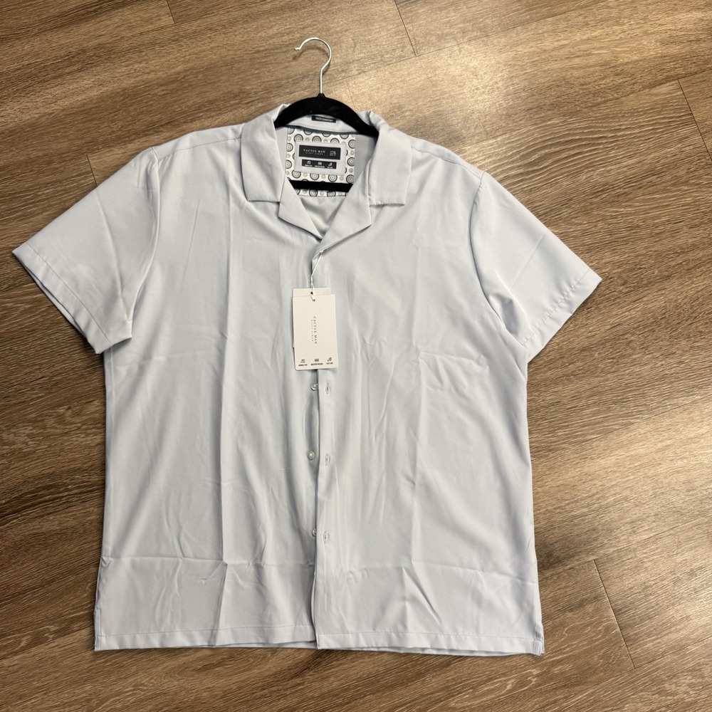 Cactus Man XL Light‎ Blue Tech Comfort Short Sleeve Dress Shirt